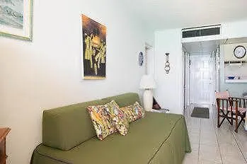 Skysuite Beachfront Montego Bay Club Apartment